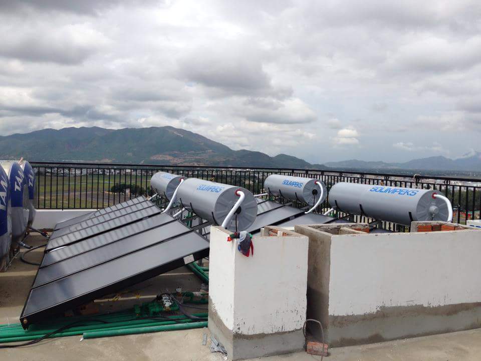 hệ thống nước nóng NLMT công nghiệp chuyên sâu